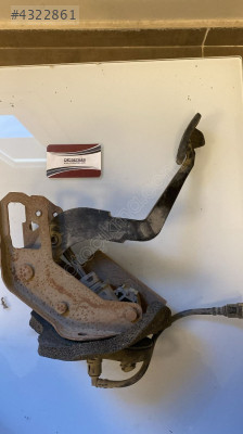 2011 ford fiesta debriyaj pedali ve merkezi