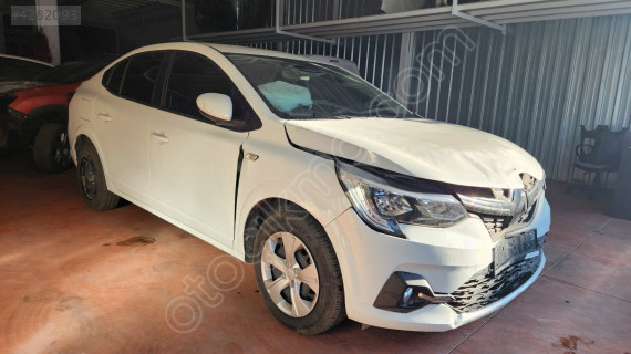 RENAULT TALİANT ORJİNAL ÇIKMA SAĞ ÖN ARKA KAPI KOMPLE