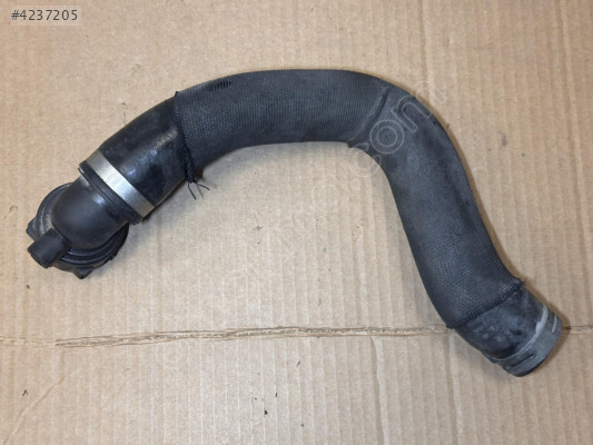 AUDİ A6 05-11 3.0 TDİ RADYATÖR ÜST HORTUM SAĞ 4F0121055J