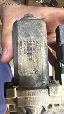 2012-2016 WV JETTA SAĞ ARKA CAM MOTORU ORJ ÇIKMA