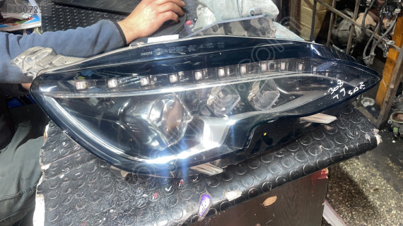 Peugeot 308 sağ ön far lambası