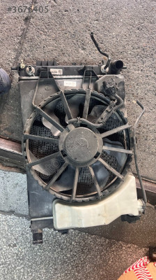 HYUNDAİ İ20 RADYATÖR FAN DAVLUMBAZI ORJİNAL ÇIKMA