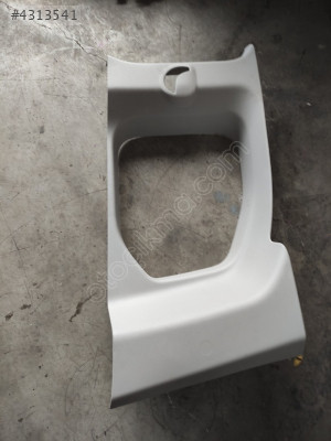 Opel combo E Sağ duvar pilastiği