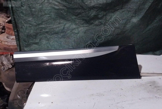 575854950 orj hatasız seat ateca sağ arka kapı bandı