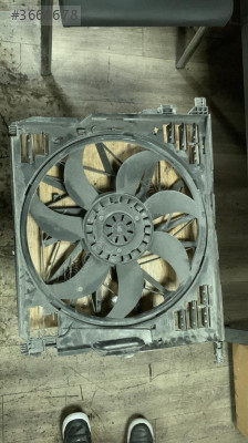17427575258-04 bmw 5 serisi f10 f11 fan davlumbazı ve fan motoru