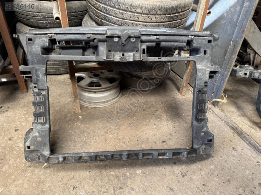 VOLKSWAGEN GOLF 5 ÖN PANEL 04-09 MODEL ORJİNAL ÇIKMA TEMİZ