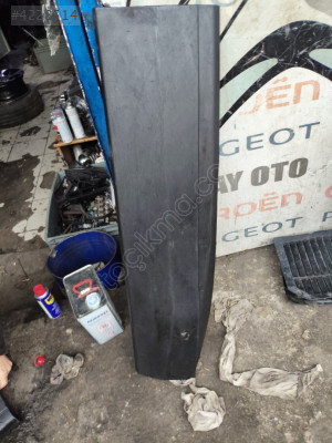 Pegeout 3008 2024 2025 çıkma sol ön kapı çıtası