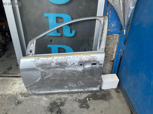 Focus 2.5 sol ön kapı