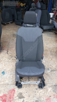 Ford Courier sağ ön koltuk yolcu koltuğu