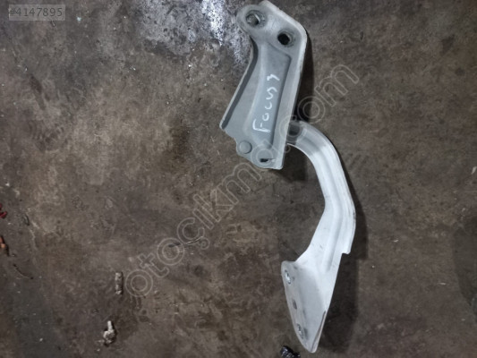 FORD FOCUS 3 KAPUT MENTEŞESİ