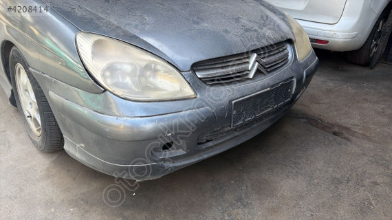 Citroen C5 sağ ön tampon bandı