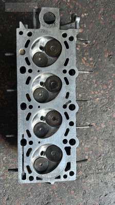 BMW E36 459 kodlu silindir kapağı