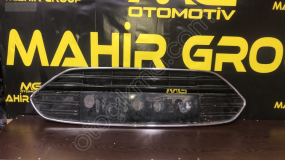 Orjinal Çıkma Ford B-Max Ön Panjur Parçası