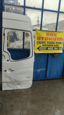 volkswagen crafter çıkma sağ arka bagaj kapağı az hasarlı
