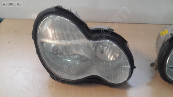 Mercedes C 203 FAR SAĞ A2038200261