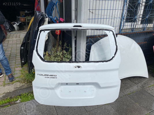 Ford courier çıkma arka bagaj kapağı