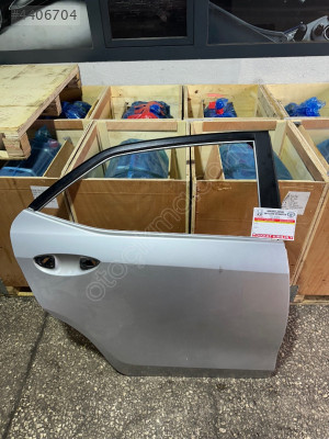 Toyota corolla sağ arka kapı