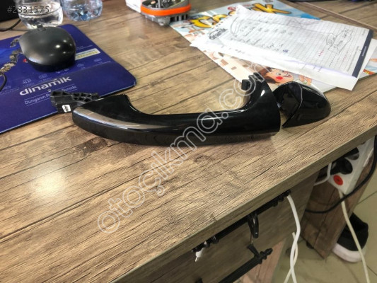 MERCEDES C SERİ W205 SOL KAPI KOLU-BADEMİ A0997601359