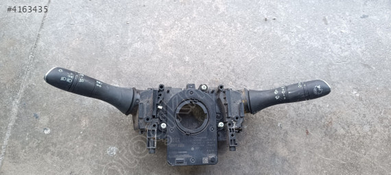 RENAULT MEGANE 4 KADJAR ÇIKMA SİNYAL SİLECEK KOLU 25567495R