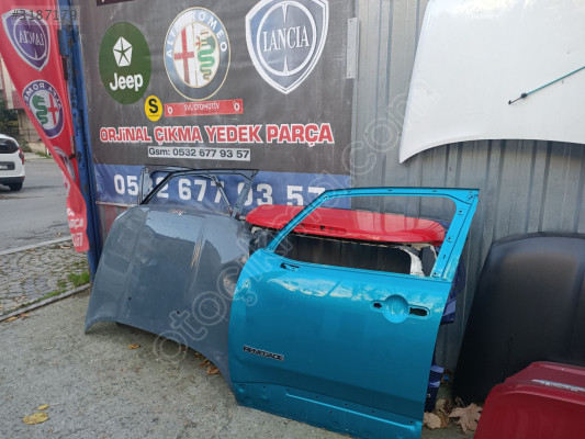 Jeep renegade çıkma temiz şok ön kapı