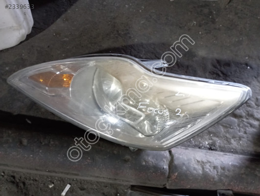 FORD FOCUS 2.5 ÇIKMA SAĞ FAR KONUKOTO