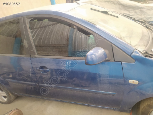 ÇIKMA FORD FİESTA SAĞ ÖN KAPI 2218