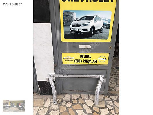 Opel corsa e ön tampon demiri radyatör alt demiri