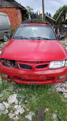 Mitsubishi karızma motor kaputu