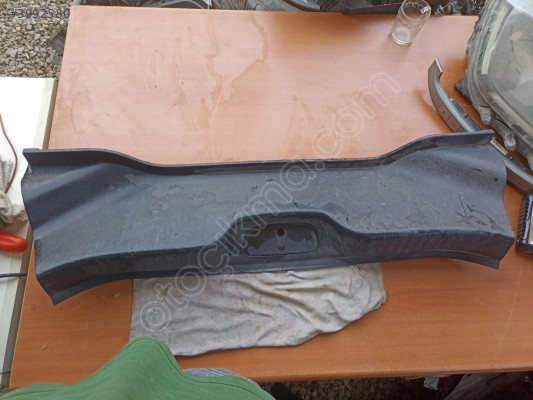 Fiat Egea Arka Bagaj Kilit Kaplaması