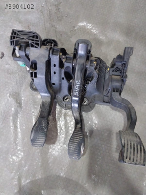 PEUGEOT BİPPER 2015 ÇIKMA ORİJİNAL PEDAL SETİ