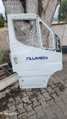 Iveco Daily sağ ön kapı çıkma orjinal