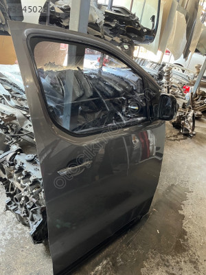 OPEL ZAFİRA SAĞ ÖN KAPI HATASIZ BOYASIZ