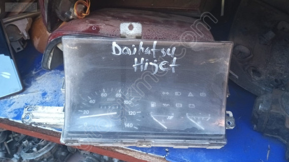 Daihatsu hijet kilometre saati