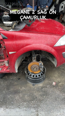 RENAULT MEGANE 2 SAĞ ÖN ÇAMURLUK