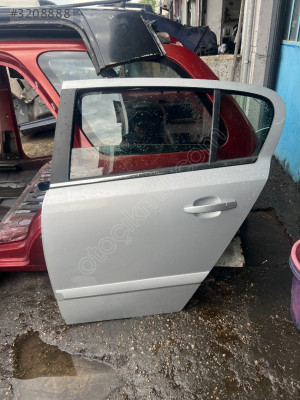 OPEL ASTRA H Sol Arka Kapı - MERT OTO Çıkma Parçalar