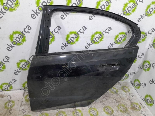 BMW 1 SERİSİ 2019 2023 G60 SOL ARKA KAPI 9623507