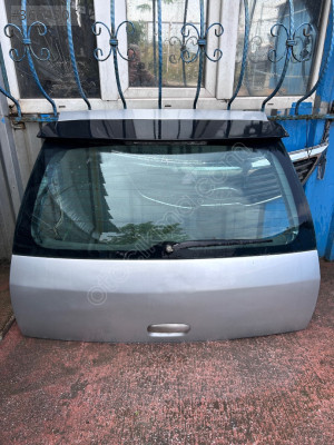 2006 Citroen c4 bagaj kapağı dolu