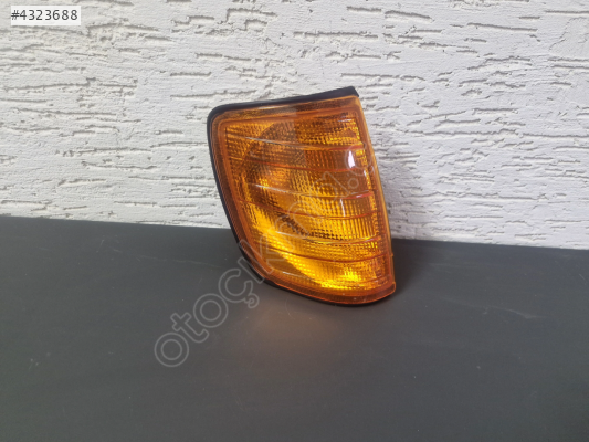 MERCEDES W124 200E SAĞ ÖN FAR SİNYALİ SARI SIFIR 1985-1993