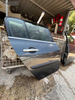 Renault Megan 2 Sağ Arka Kapı Hecbek