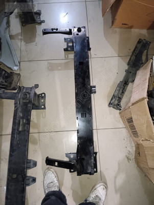 Skoda kamiq ön tampon demiri skoda scala ön tampon demiri