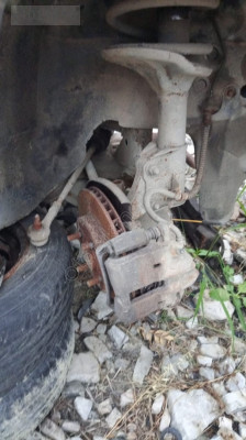 Proton arena sağ ön tasıyıcı