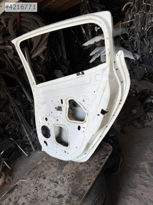 Megan 3 sağ arka kapı