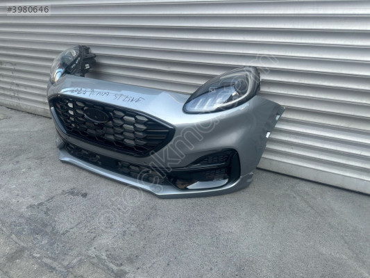 2025 Ford Puma St line ön tampon komple