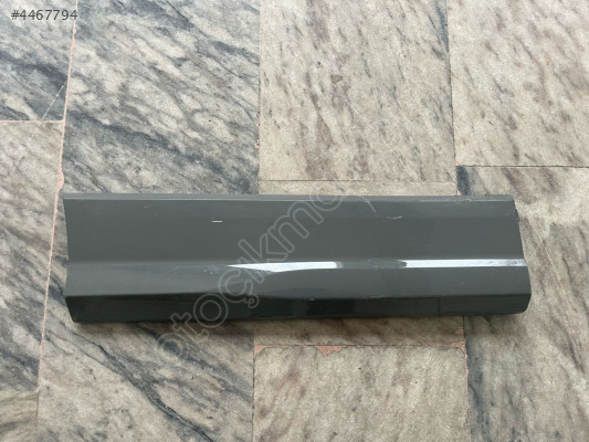 AUDİ Q2 SAĞ ARKA KAPI ÇITASI ORJİNAL 81A853970B