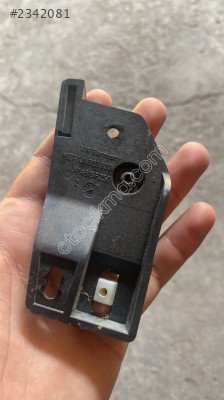 1J1823633 skoda fabia 2011 kaput açma kolu braketi