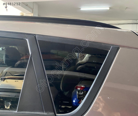 HYUNDAİ BAYON SOL ARKA KELEBEK CAMI