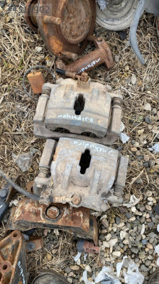 Mahindra fren kaliperi sağ sol