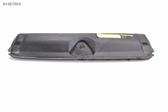 8W0807081 ÖN PANEL ÜST KAPLAMA A4 2016>>