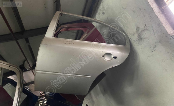 SKODA OCTAVİA 2000 2005 SOL ARKA KAPI ORJİNAL