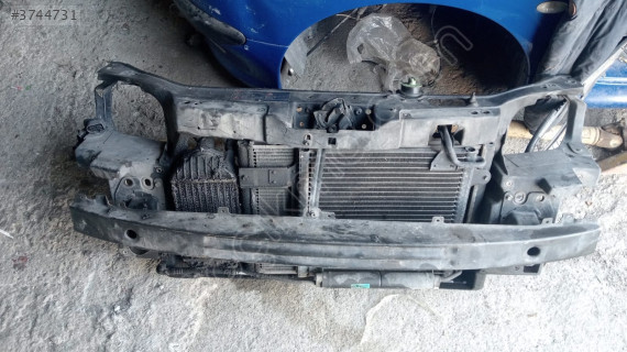 2001 Polo ön panel çıkma